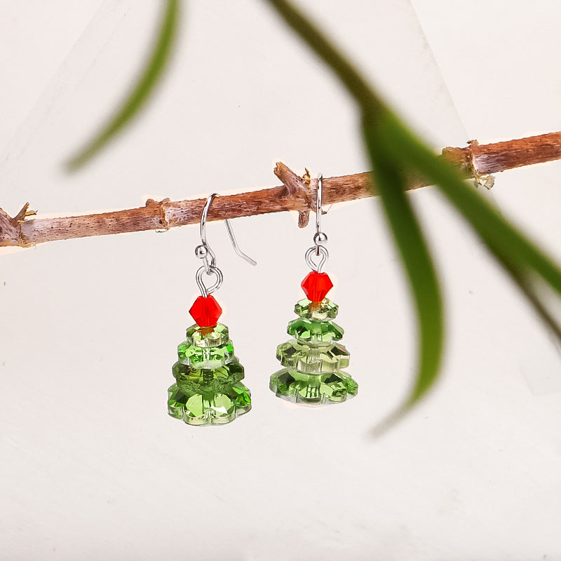 Kreative Weihnachtsbaumohrringe