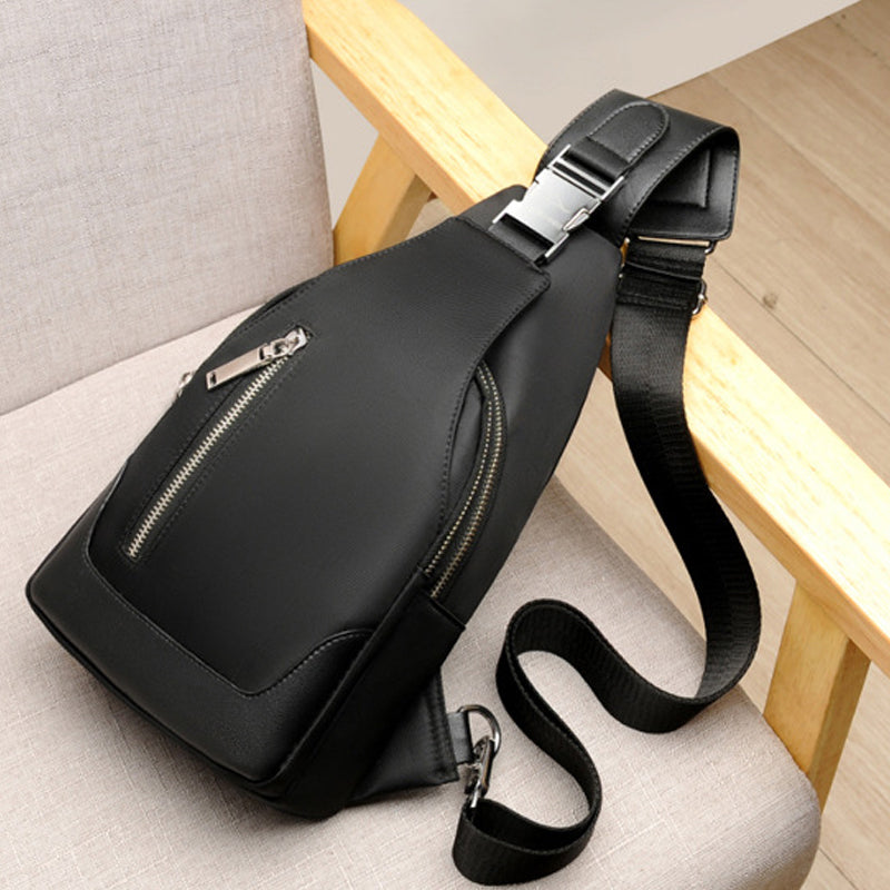 Lässige USB-Brusttasche