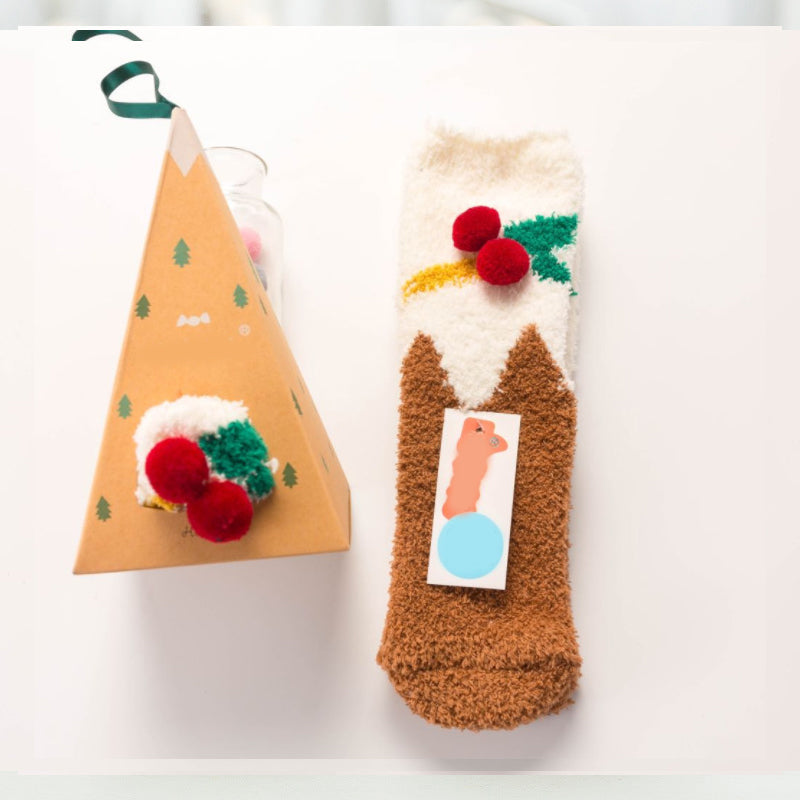Weihnachtsgeschenkbox – süße Plüschsocken