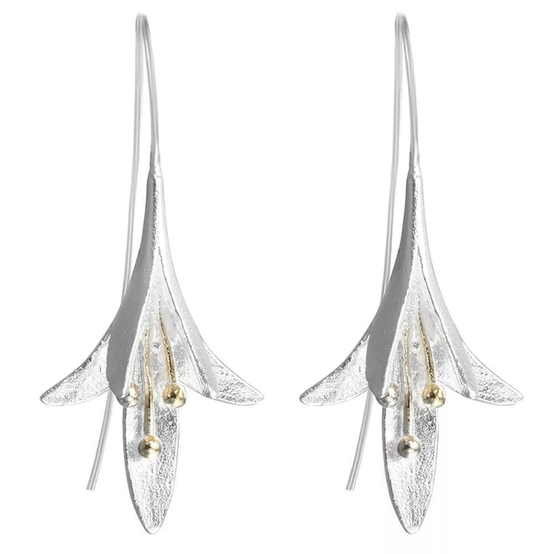 Exquisite Ohrringe mit Blumen