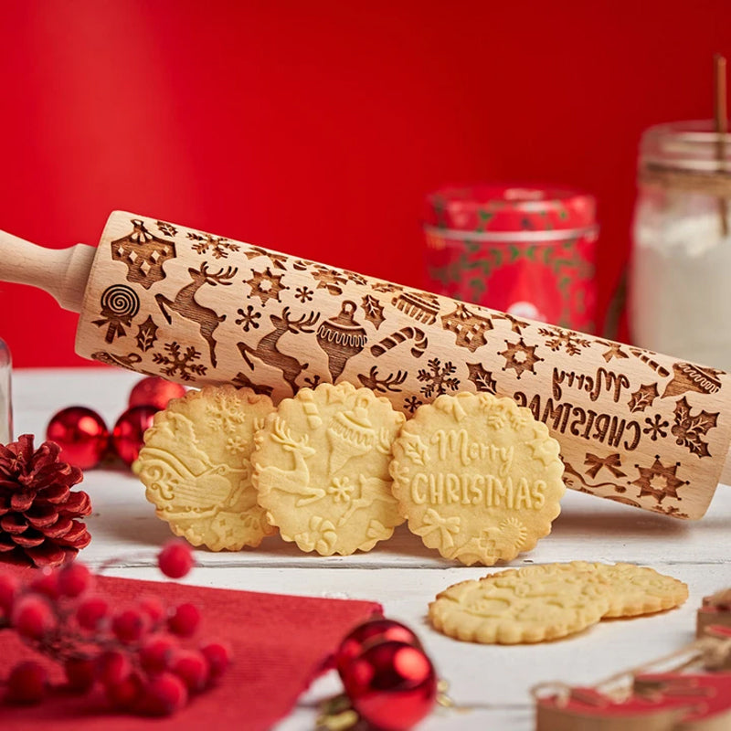 Nudelholz mit Weihnachtsmotiven