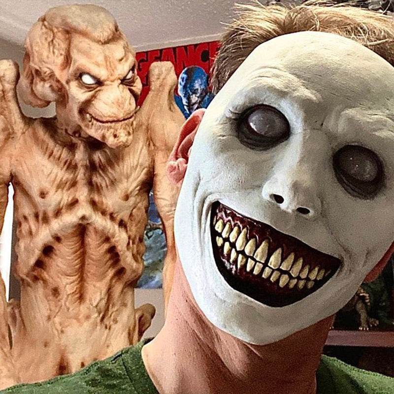 Gruselige Halloween Maske - Lächelnder Dämon