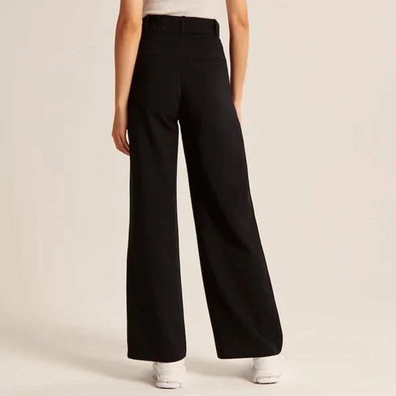 Bequeme taillierte Hose mit weitem Bein