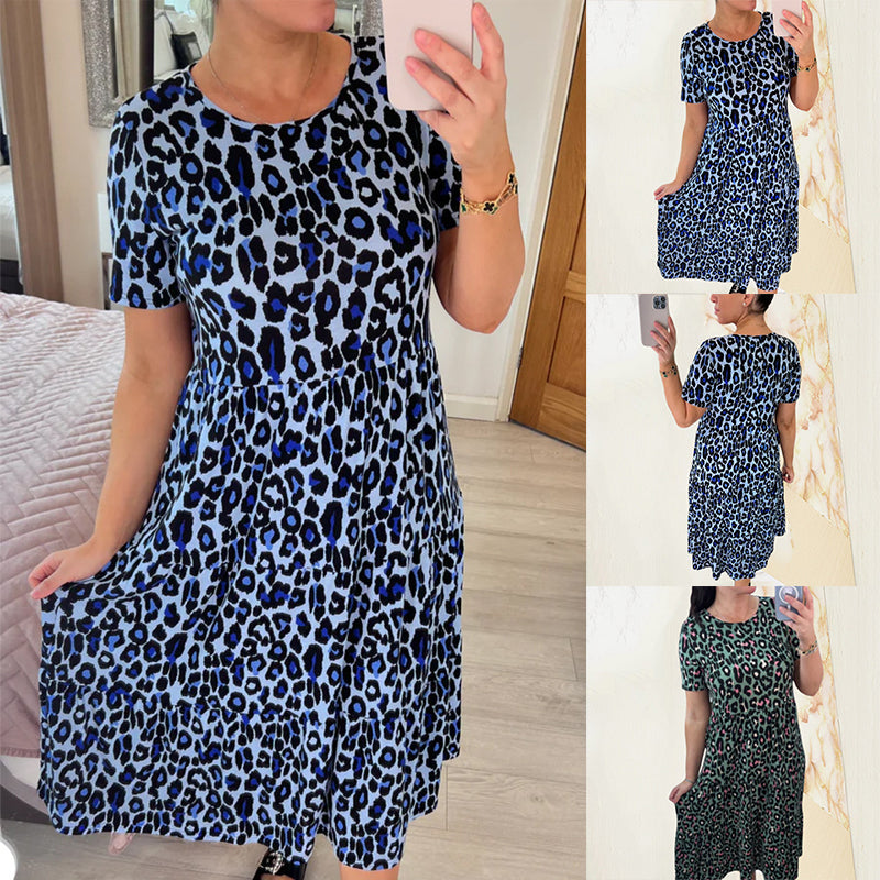 Kleid mit Rundhalsausschnitt und Leopardenmuster