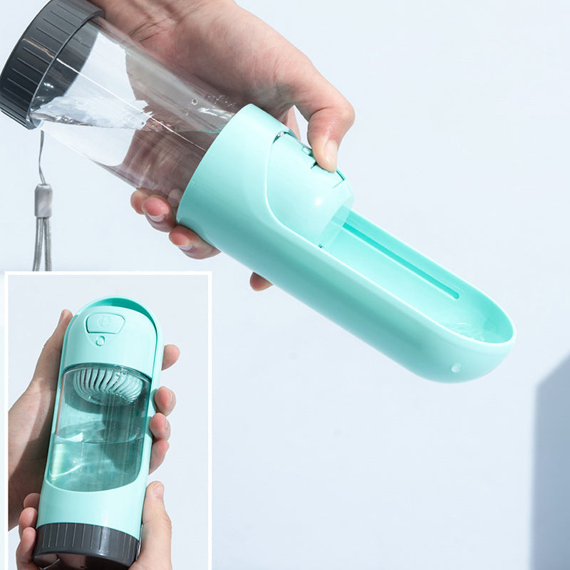 Wasserflasche für Haustiere im Freien