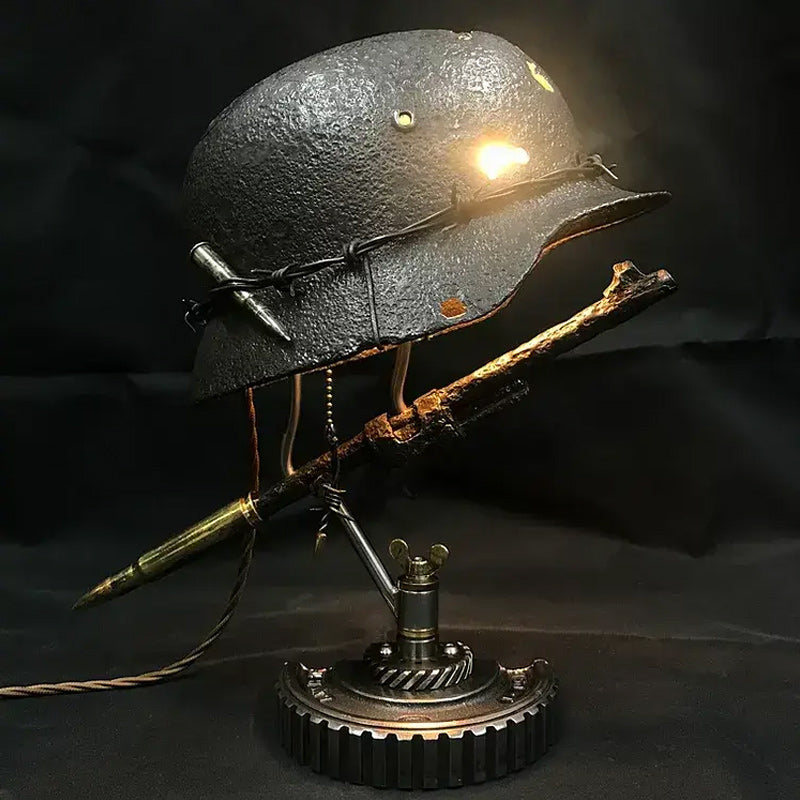 Kriegsrelikte Lampe