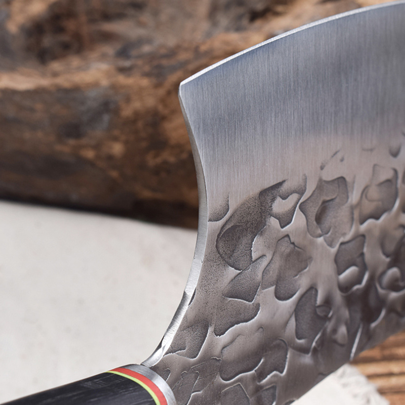 Gehämmertes Küchenmesser aus Edelstahl