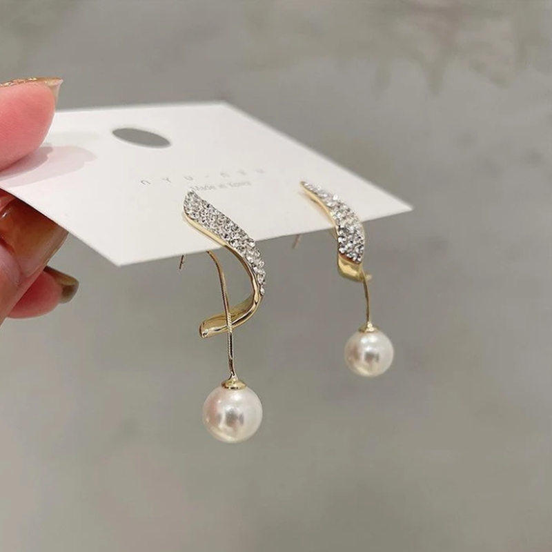 Elegante Damen Perlenohrringe