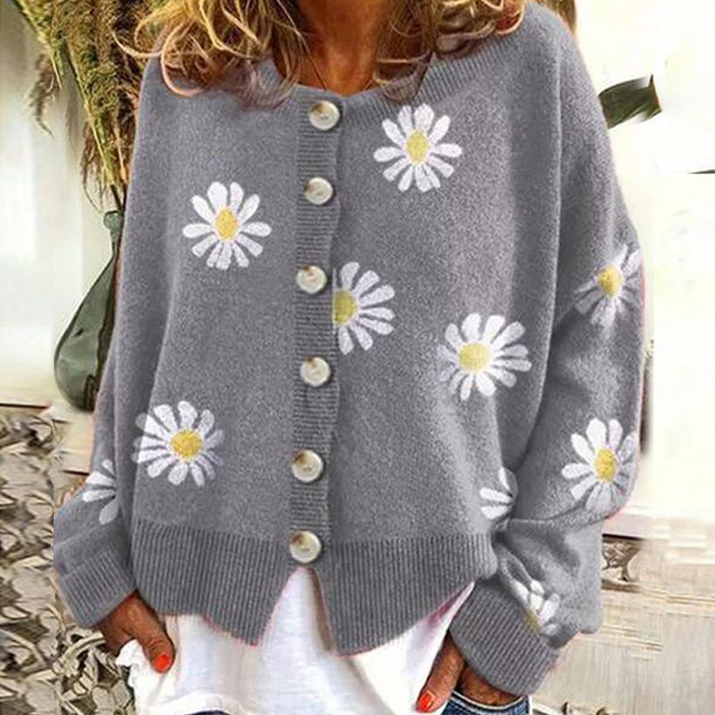 Süße Strickjacke mit Gänseblümchen