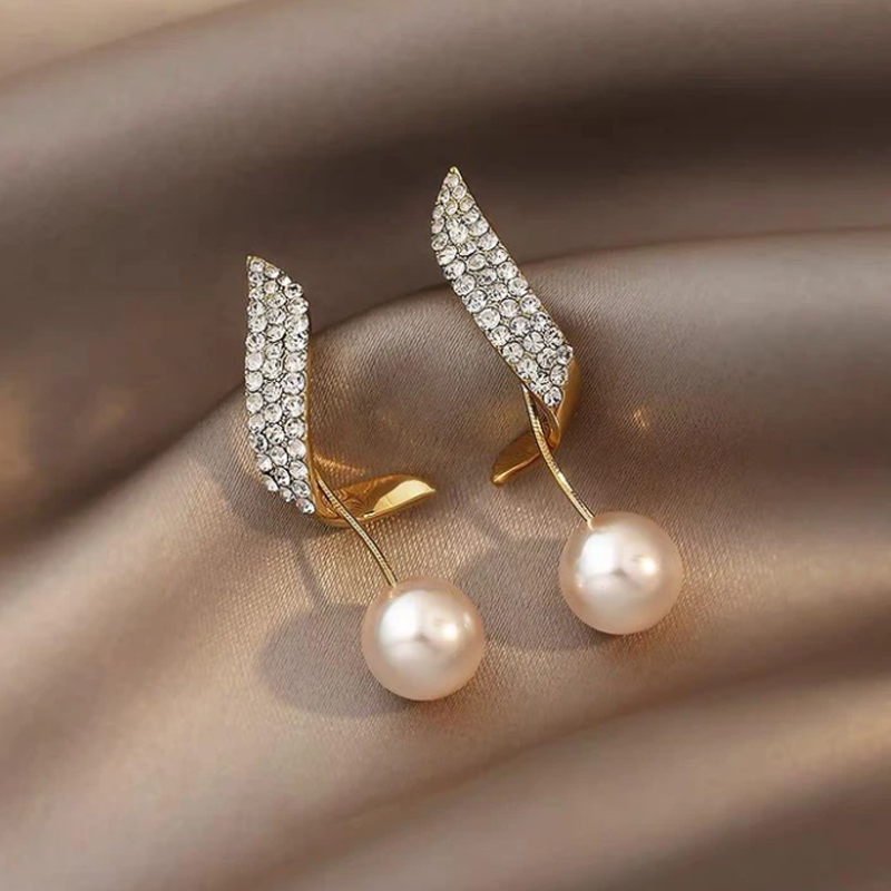 Elegante Damen Perlenohrringe