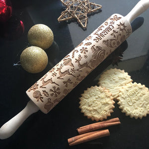 Nudelholz mit Weihnachtsmotiven