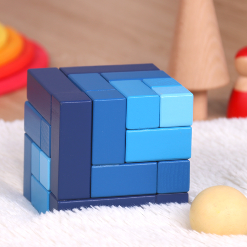 Kreatives DIY Holzwürfel Spielzeug