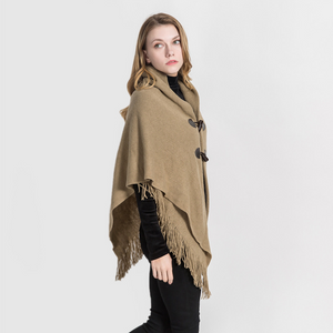 Strickjacke mit Knöpfen
