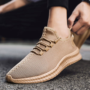 Lässige Laufschuhe aus Gittergewebe